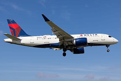 N110DU aircraft
